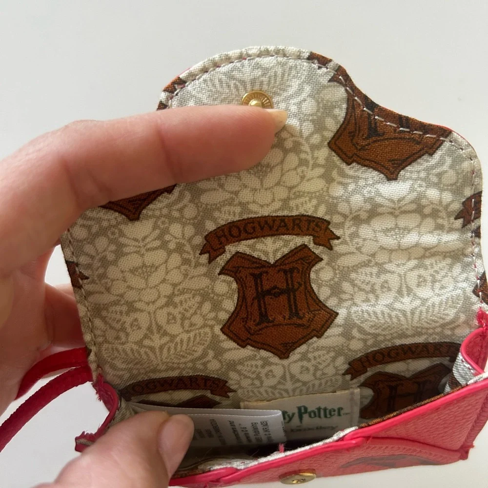 Vera Bradley Harry Potter Hogwarts Bag Charm - Picture 4 of 8